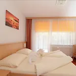 Strandhotel Faak Отель Фаак-ам-Зее