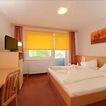 Strandhotel Faak Otel