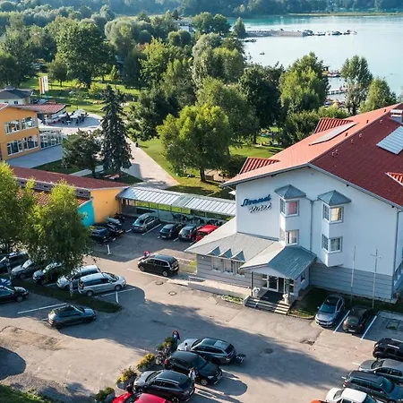 Strandhotel Faak Szálloda Faak am See