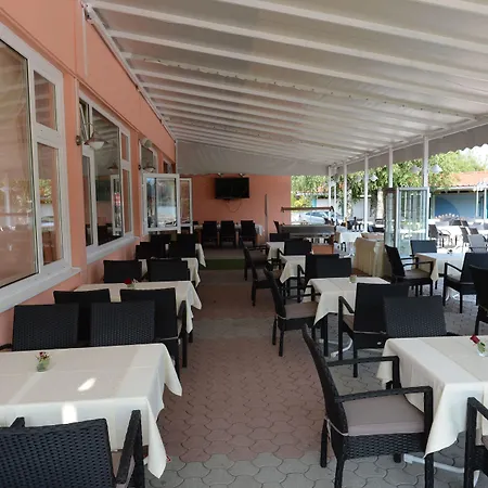 Strandhotel Faak 4*