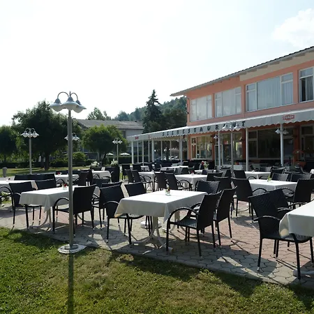 Strandhotel Faak فاك ام سي