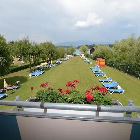 Strandhotel Faak