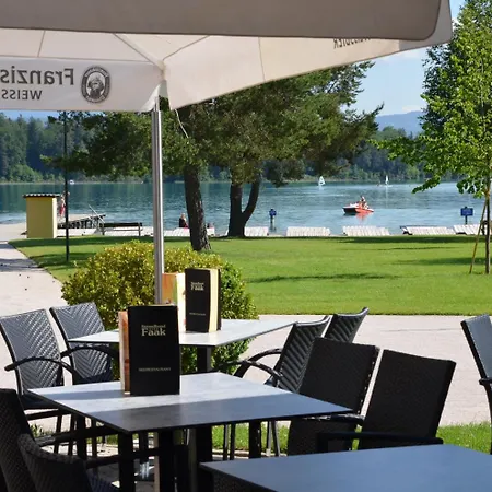 Strandhotel Faak فاك ام سي