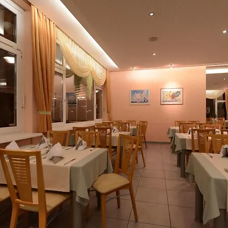 Strandhotel Faak Hotel