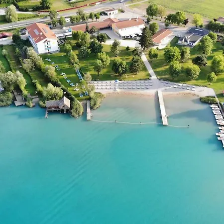 Strandhotel Faak Hotel