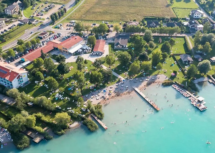 Hotel Strandhotel Faak 4*