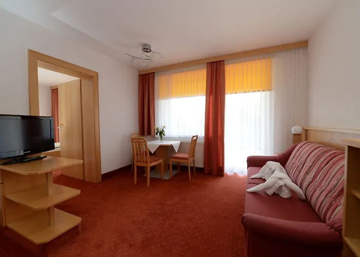 Hotel Strandhotel Faak 4*