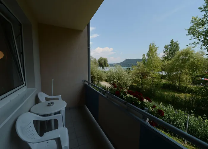 Hotel Strandhotel Faak 4*