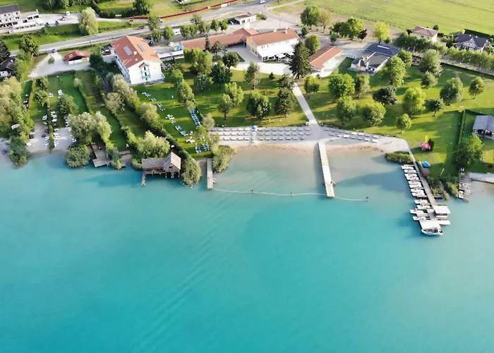 Strandhotel Faak Hotel